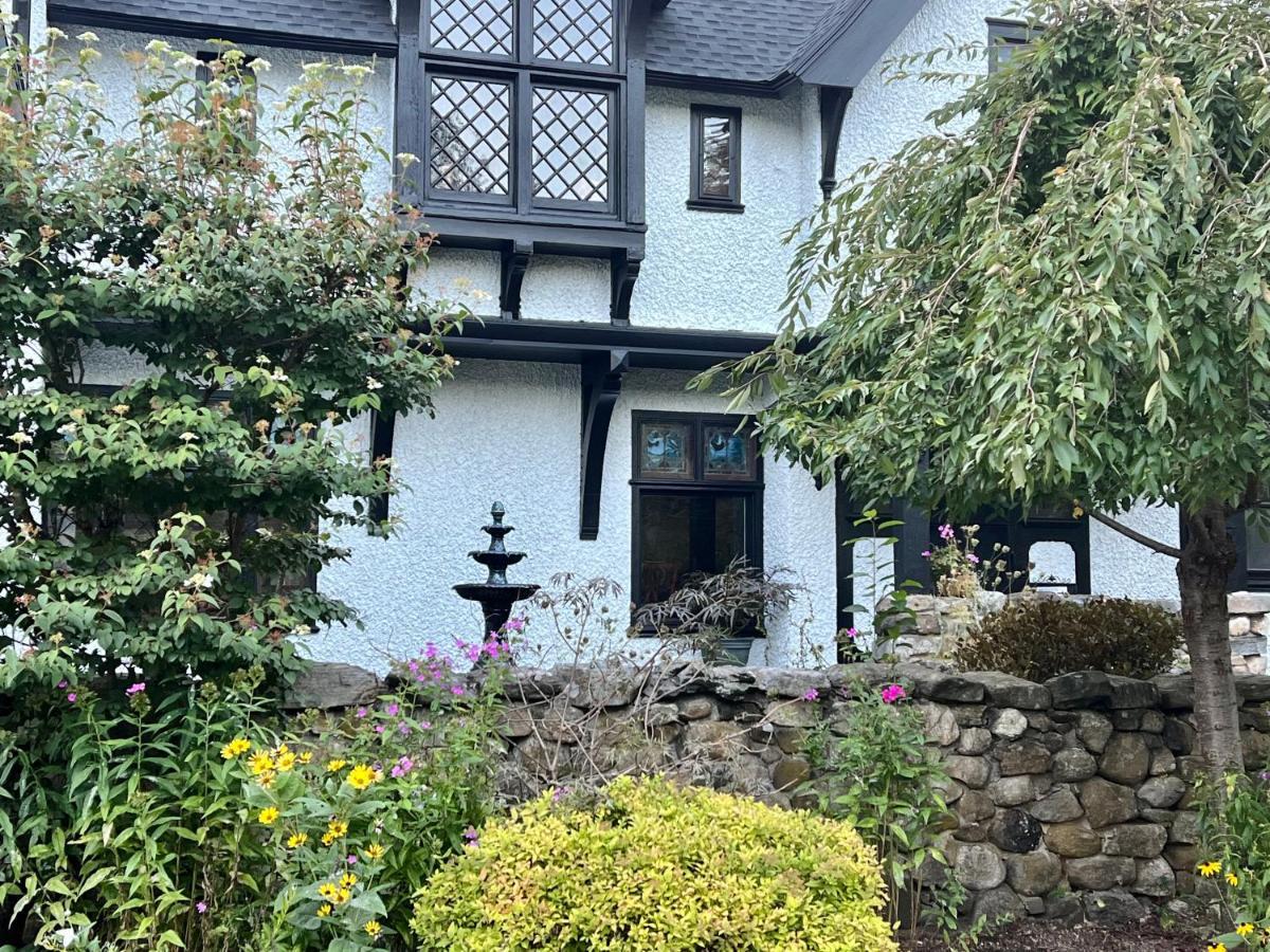 Manor House Inn (Adults Only) Norfolk Exterior photo