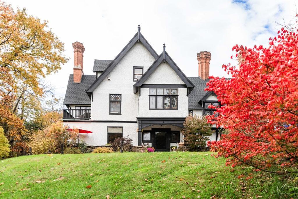 Manor House Inn (Adults Only) Norfolk Exterior photo